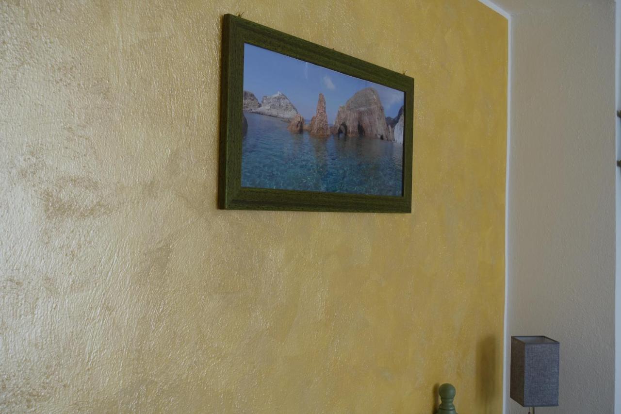 Il Capriccio Guesthouse Ponza Exterior photo